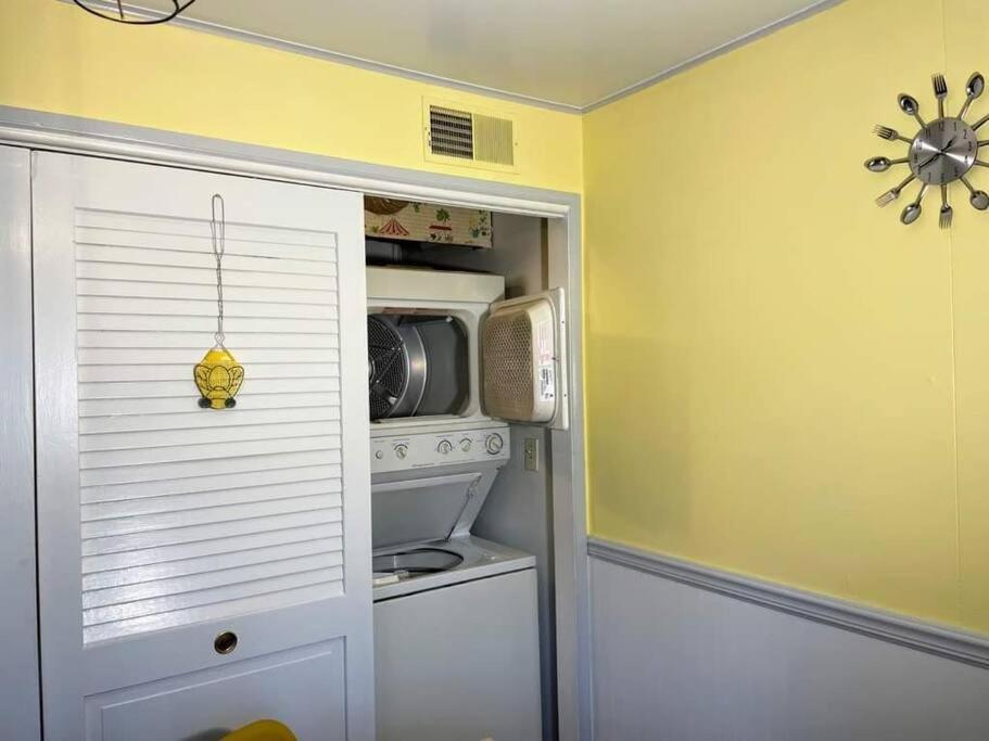 *King Bed/3Bds House Near Naval Base & 6Flags* Lägenhet Waukegan Exteriör bild