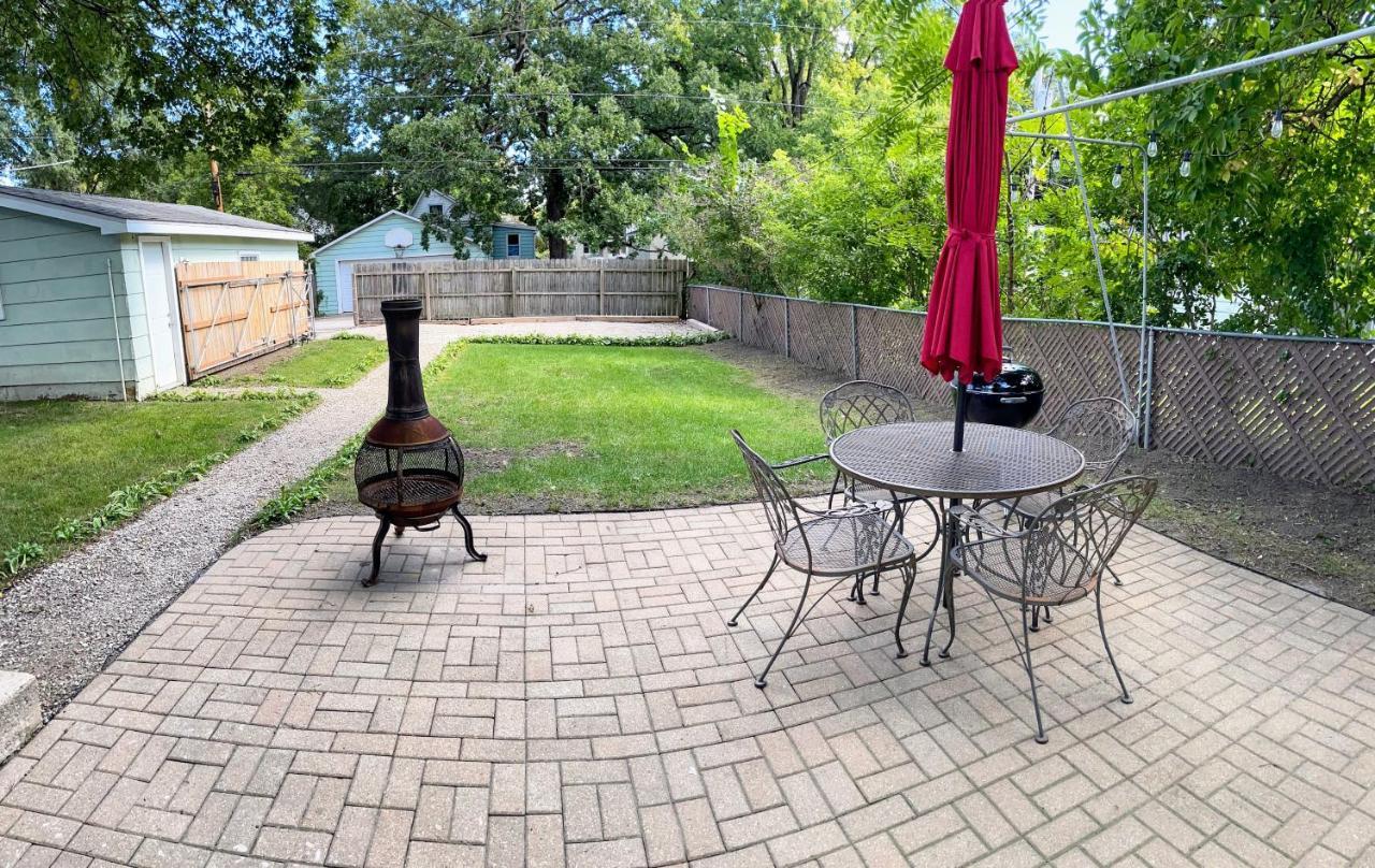 *King Bed/3Bds House Near Naval Base & 6Flags* Lägenhet Waukegan Exteriör bild